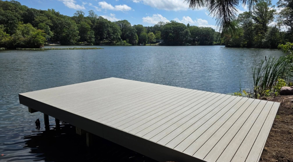 Can Summer Heat Damage Your Dock Over Time? 1 Can Summer Heat Damage Your Dock Over Time?